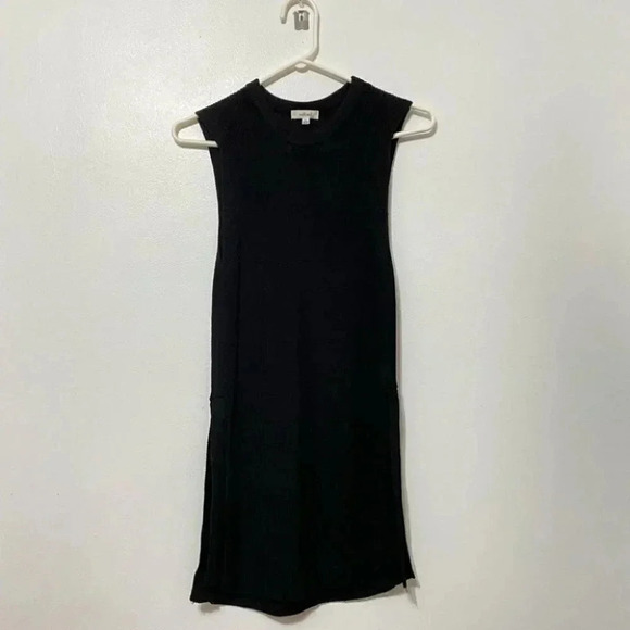 Aritzia - Black Palmier Tunic Sweater - Picture 4 of 9